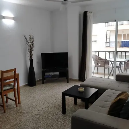 Spacious 1 Bedroom Apartment, Centre 3i * Nerja