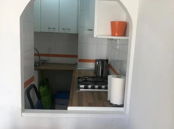 Spacious 1 Bedroom Apartment, Centre 3i * Nerja