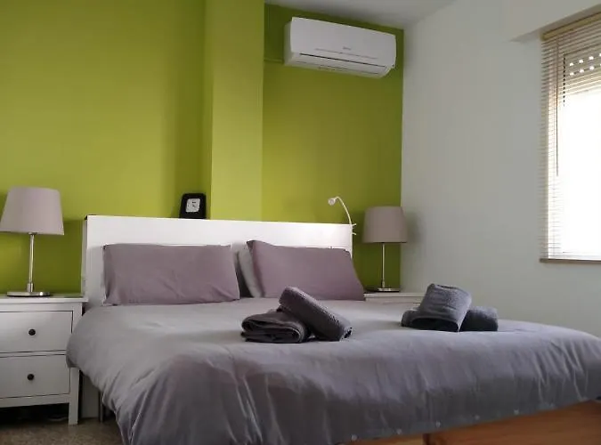 Spacious 1 Bedroom Apartment, Centre 3i