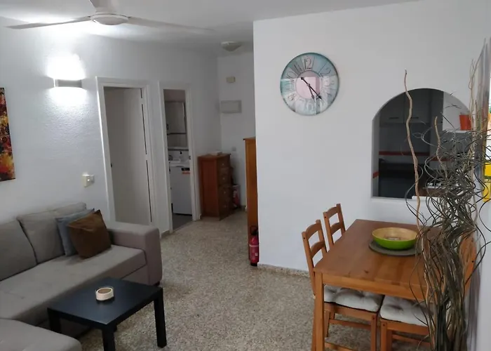 Spacious 1 Bedroom Apartment, Centre 3i Nerja